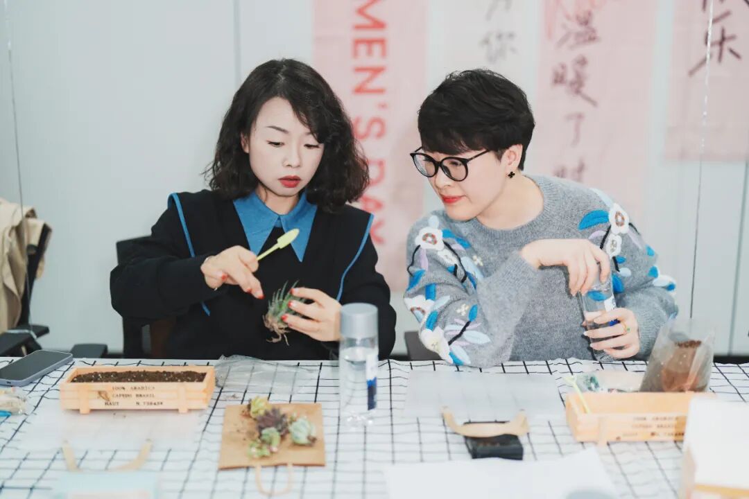 春風(fēng)如你 熠熠芳華∣祝全體女同胞節(jié)日快樂(lè)！